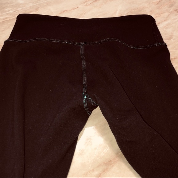 Lululemon size 6 - Picture 3 of 10